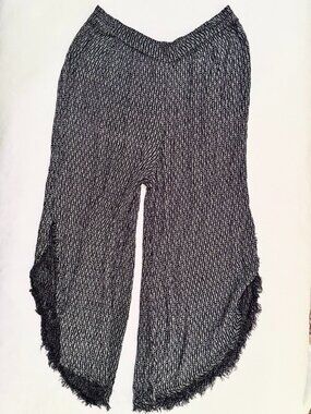 Ecote Wide Leg Flowy Pant Urban Outfitters M Rayon Black White Print Fringe Boho